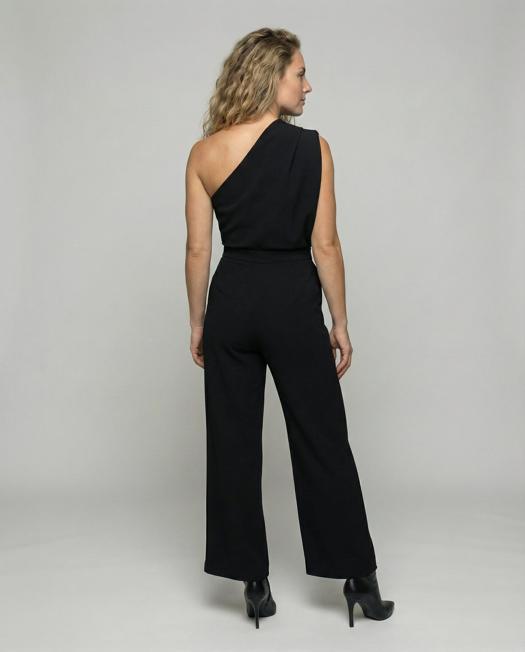 Elegant Overall Women Round Neck