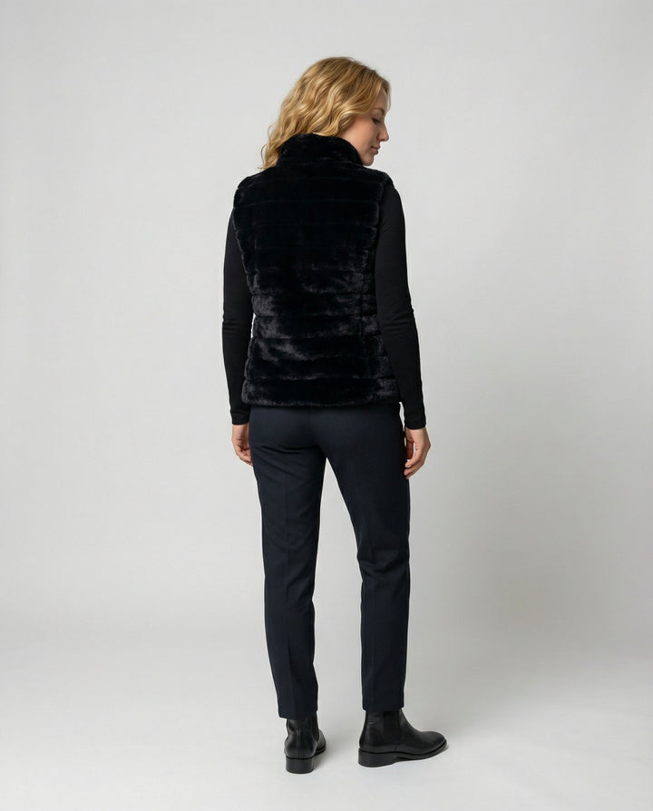 Quilted vest made of faux fur for women