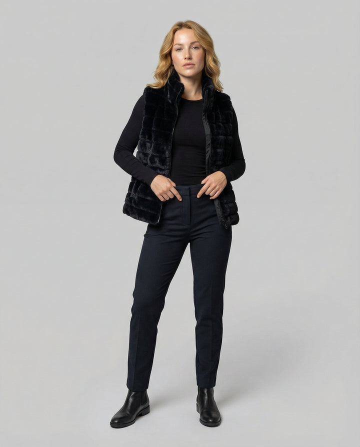 Quilted vest made of faux fur for women