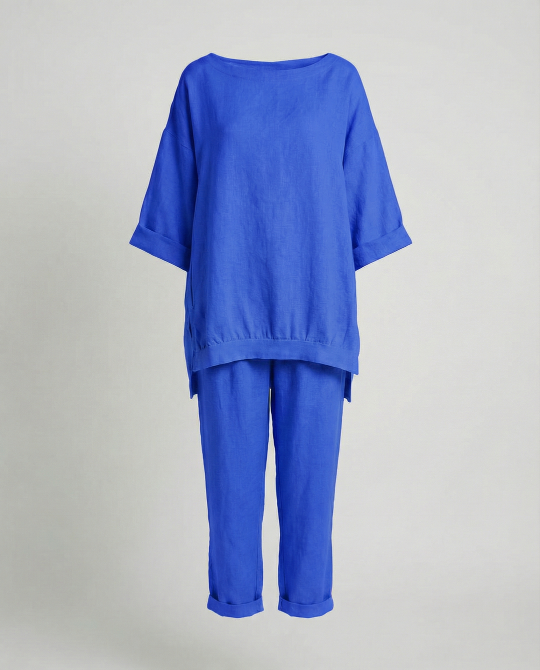 Comfortable women's leisure suit sporty